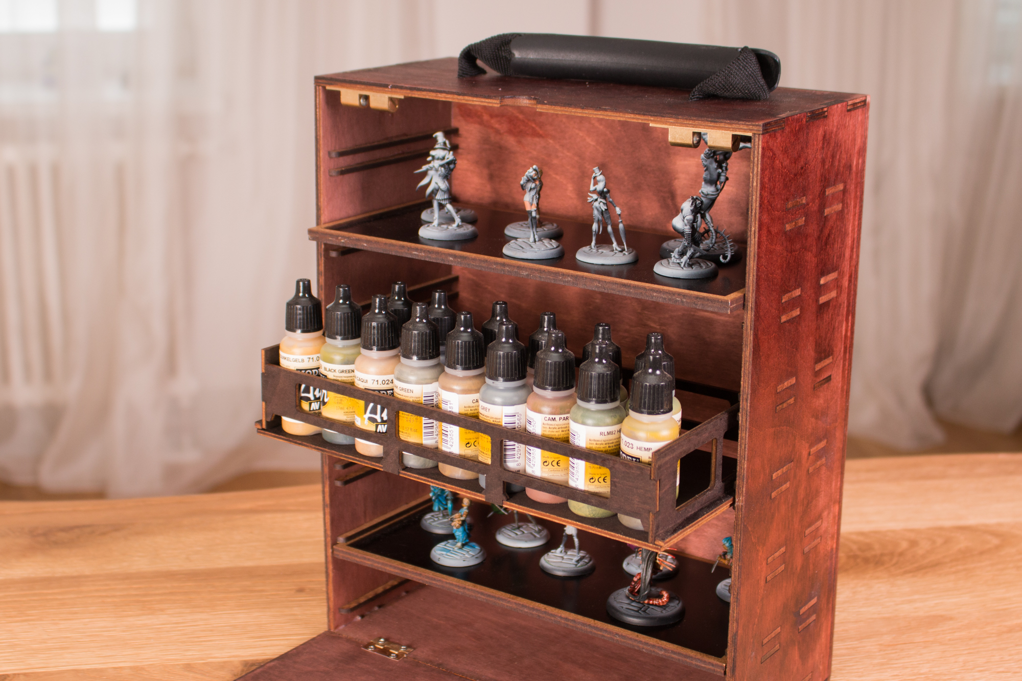 Carry Your Miniature Paints in Style with this Portable Paint Station and  Case by Frontier Wargaming 