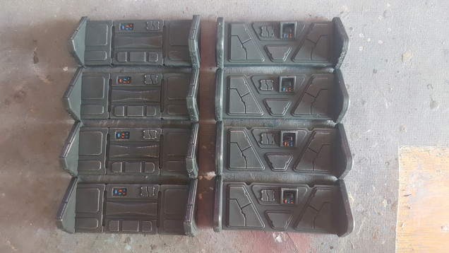 On the rear of the barricades I painted the button/screens for some extra detail.