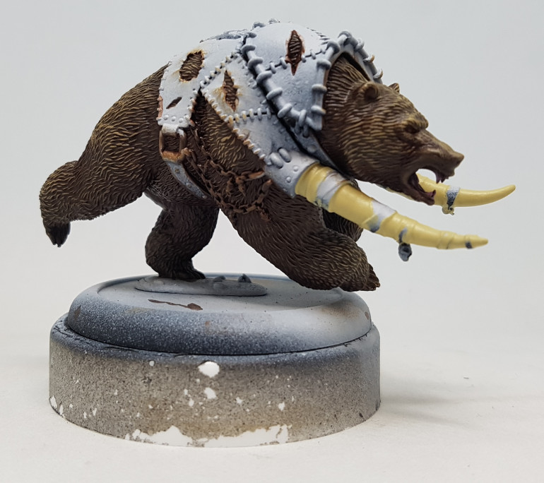 The tusks were based with P3 Menoth White base...