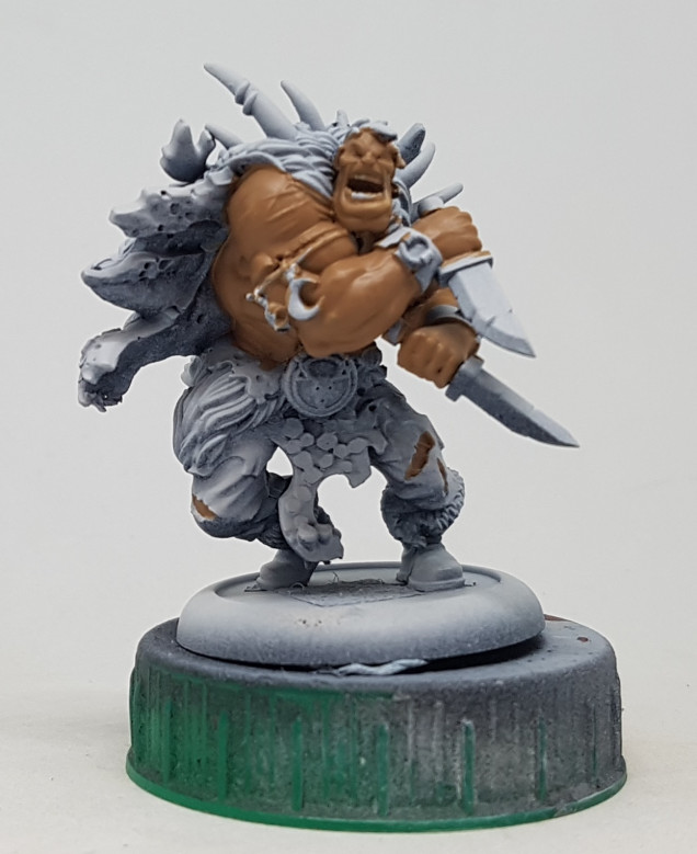 Ulfr was based with a mix of Midlund Flesh and Gun Corps Brown, keeping the mix more flesh than brown.