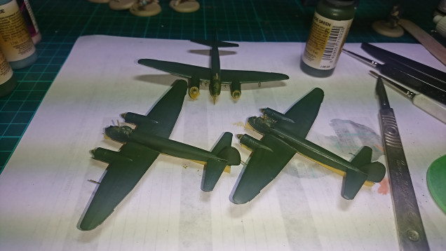 After masking a repaint of the upper side using Vallejo Model Air Camouflage Green,