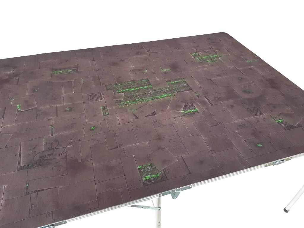 Folding Gaming Table With Mat - GameMat.Eu