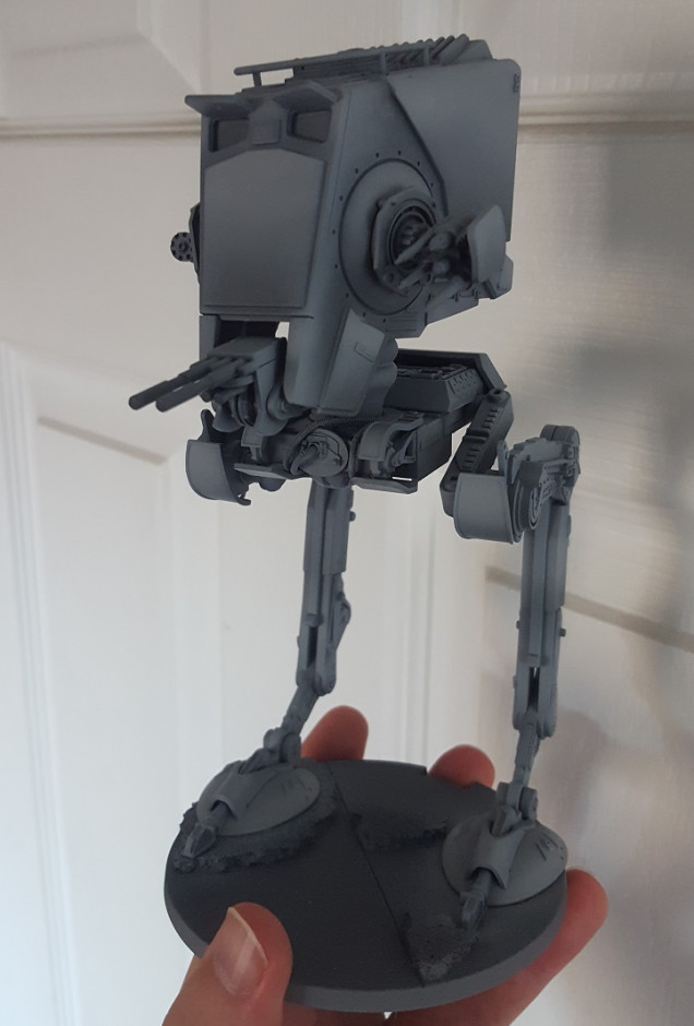 With the Snowtroopers finished it's time for some heavy support..... the AT-ST WIP - Basecoated Vallejo Model Air Engine Grey, mid-tone with Vallejo Model Air Light Grey and highlighted with Vallejo Game Air Stone Grey..... now for some shading and detailing.....