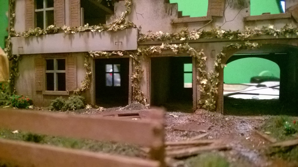 Bolt Action Sarrisa Ruined Farmhouse