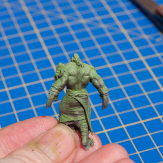 Avoiding common airbrushing problems - and an Orc!!