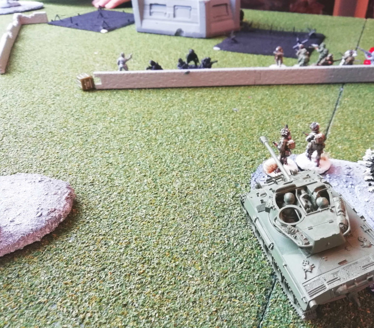 Last Germans in the trenches: the Panzerschreck tries it's luck against the Hellcat... and misses.