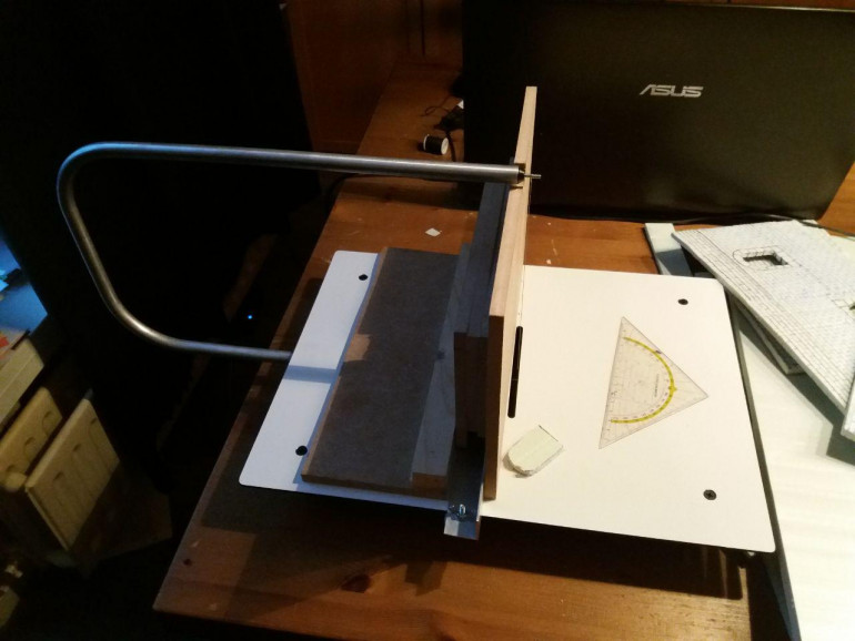 My hotwire cutter. I created a strait angle to allow more controll while cutting