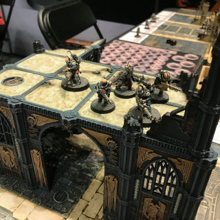 Titans Clash and Heroes Fight For Middle-Earth at Games Workshop