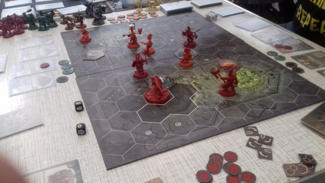 They were also demoing Shadespire but did not interest me as a game.