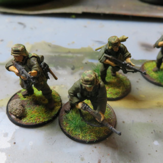 First Units of the 6. Infanterie-Division, 18th Grenadier-Regiment, first Platoon, Schützengruppe 1 and 2 (rifle squads)