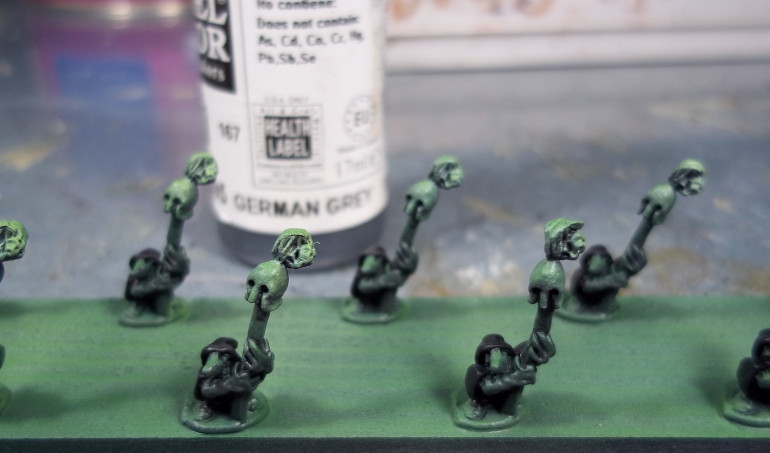 Goblin Clothing - Basecoat with Vallejo Model Color German Grey