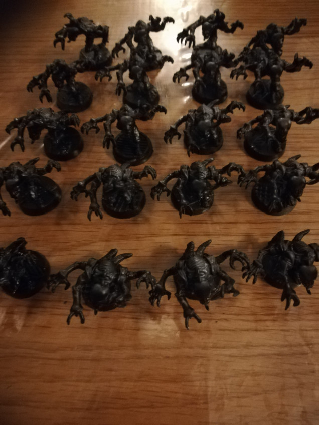 The genestealers have had another undercoat to get them ready for a new paint scheme