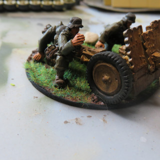 Here is the artillery support for the StuG Brigade. A 7,5 cm lleIG 18 and a 8cm GW34 mortar