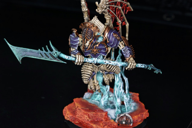 For this Harbinger wanted to try to simulate “it” being summoned from the rift below. Quite enjoyed painting this and was was good practice as a medium sized model before working on Nagash himself and a zombie dragon.  