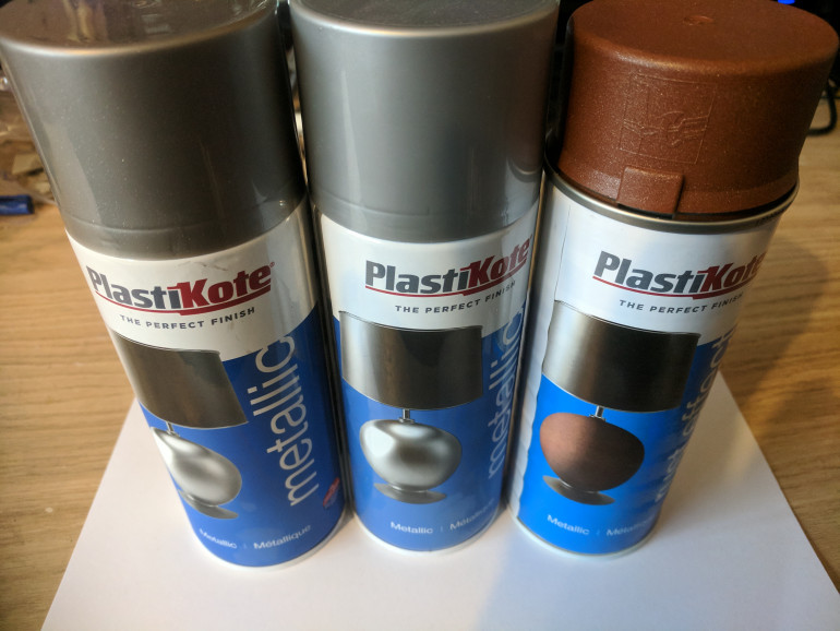 PlastiKote... not the best or worst spray on the market but for £8 a can it certainly does the job, one can of dark metal, one lighter shade and a can of their rusting effect.