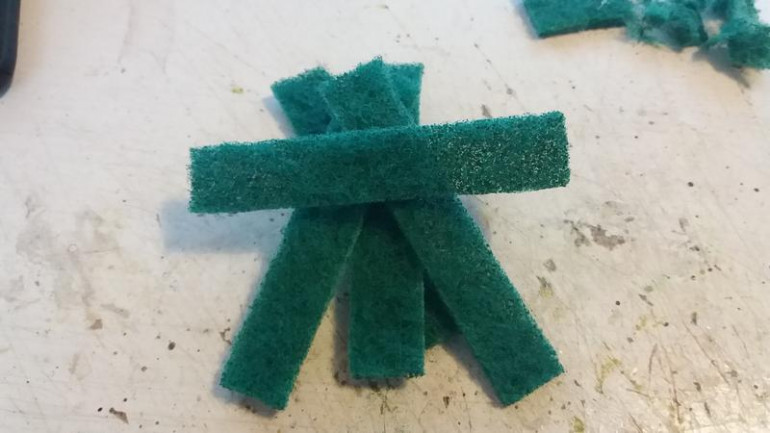 Start by cutting a scouring pad into strips, Ive cut these to be about 10mm wide