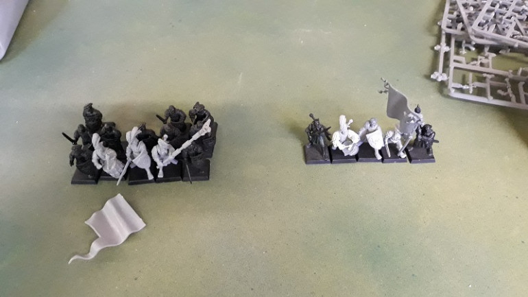 Purple Knights, Dark Elves and Floaty Boats