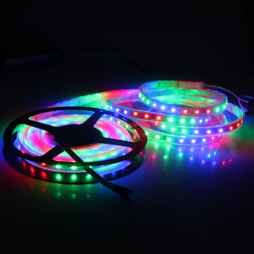 Smart controlled daisy-chain RGB LEDs