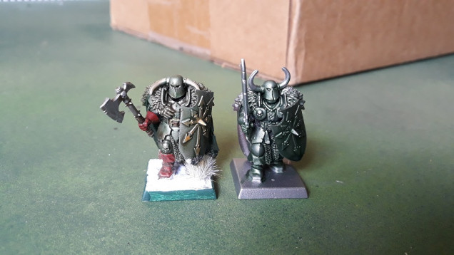 Nurgle warrior finished/target vs progress mini - OK with where the armour is at for these guys.