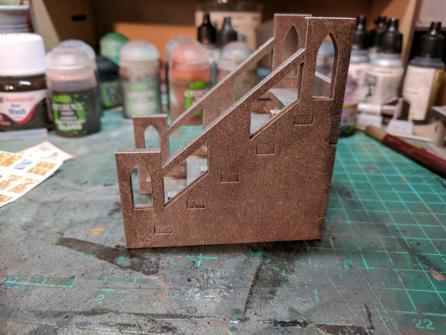 After spray painting the stairs i wanted to add in a couple of extra details to give that lived in look to the underhive.