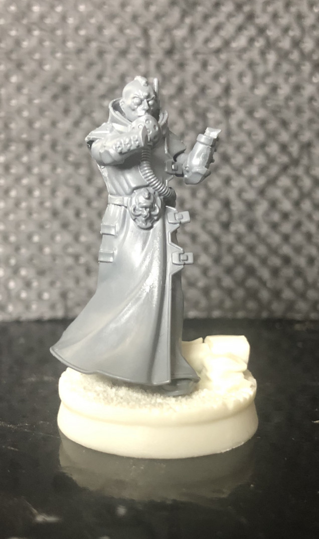 Need to get my hands on two more fletchet pistols for him (thinking of getting anothe Delaque box and a box of the new GSC bikers to kitbash some Delaque bikers just for fun, so might get them from there).