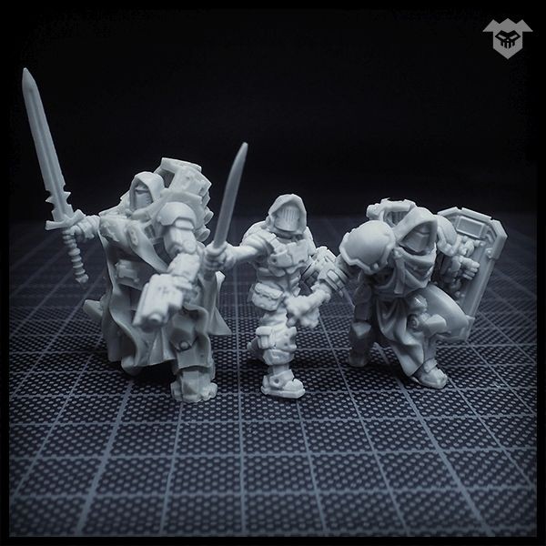 Hooded Crusader Heads - Puppets War
