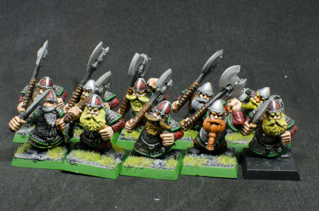 Plastic Dwarf Warriors. One un-based to wind up @warzan  