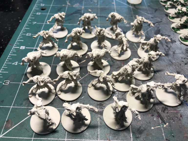 I started by Spraying them all Wraithbone Spray