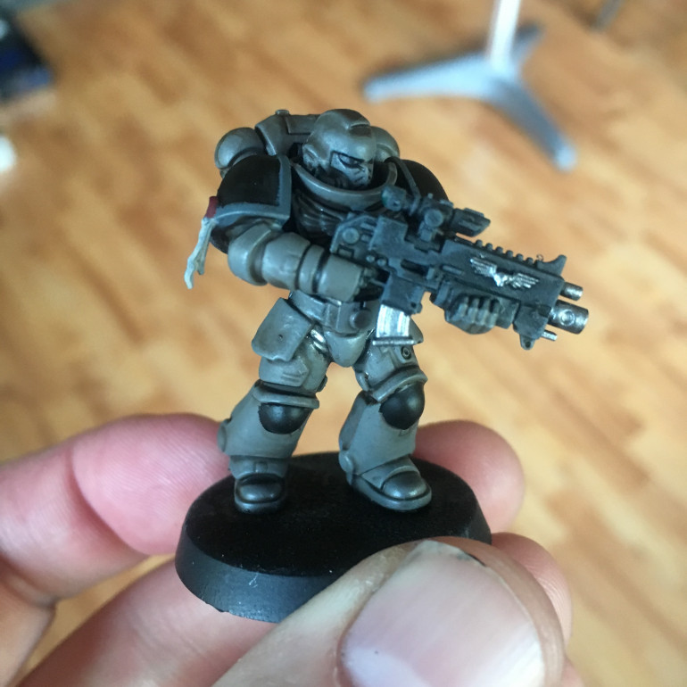 Drybrushing the Bolter, but less so than the rest of the model at the basecoat stage saved me some time, as you can see.