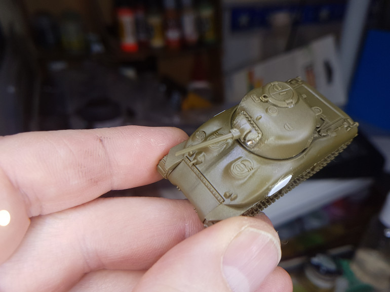 Felt the base mantlet supplied was a bit simplistic so rounded its flanks and added the MG