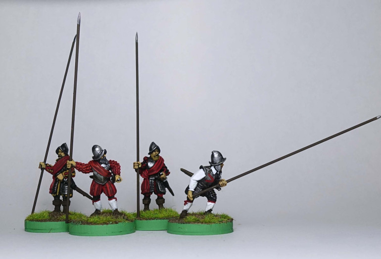 Armoured pikemen