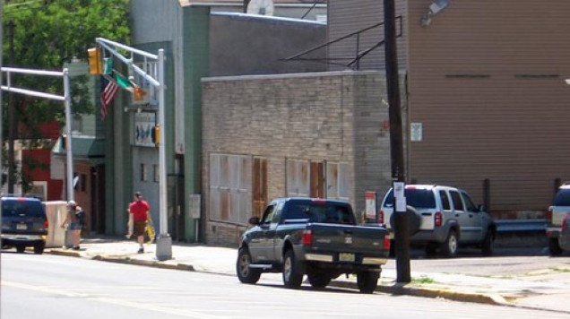 example of side of building showing facia and wood