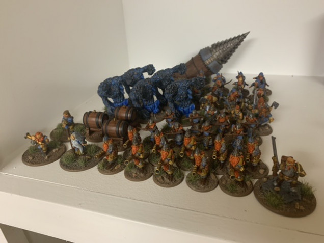 I’m still assembling the spearmen but here’s a glamour shot of everything finished to date. 