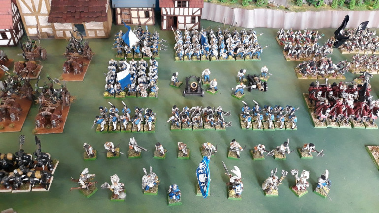 Empire Army of Middenheim - 3 blocks of foot, 3 blocks of missile weapons, a unit of skirmishing archers, a warmachine battery and an unreasonable number of characters...