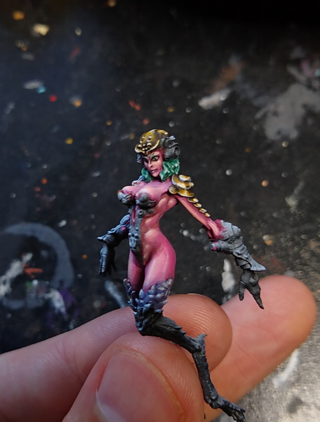 I did a good bit of work here without much in the way of WIP pics, but I'll show you some for her right arm