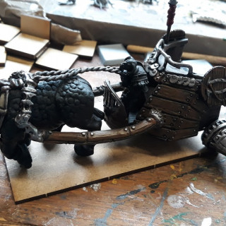 Beastmen chariot