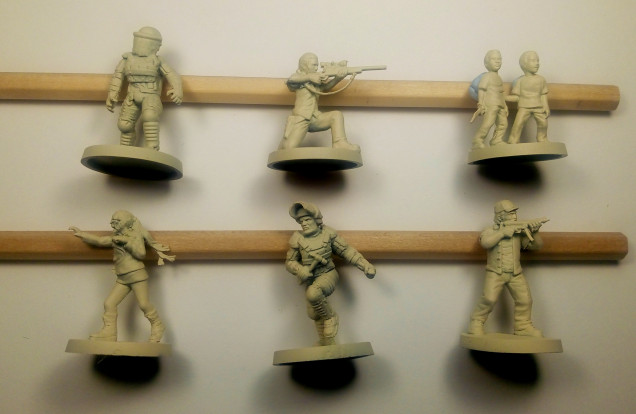 Day 01 has gone well, the minis are cleaned primed and ready for paint!