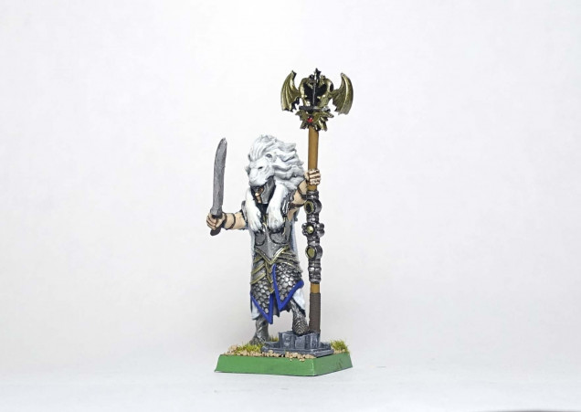 Royal Huntsman Battle Standard Bearer