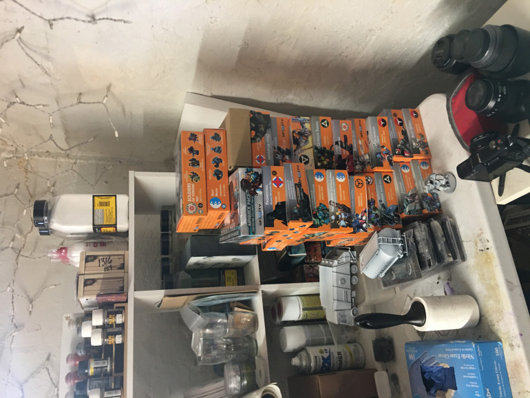 …and the small boxes that I have yet to assembly. And yes, I see that the wrongly rotated bug is still alive and well. I must remember to take all photos landscape. You may notice some other stuff (Relic Blade, Crisis Protocol terrain, Moonstone) waiting for next spring cleaning.