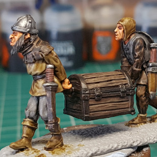 Painting Medieval Chest Bearers