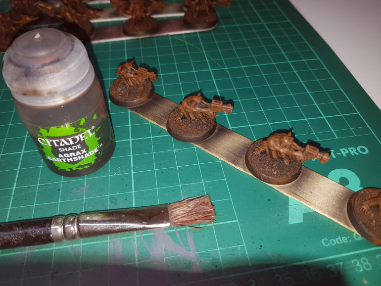 Next is a liberal wash with everyones favourite Agrax Earthshade.