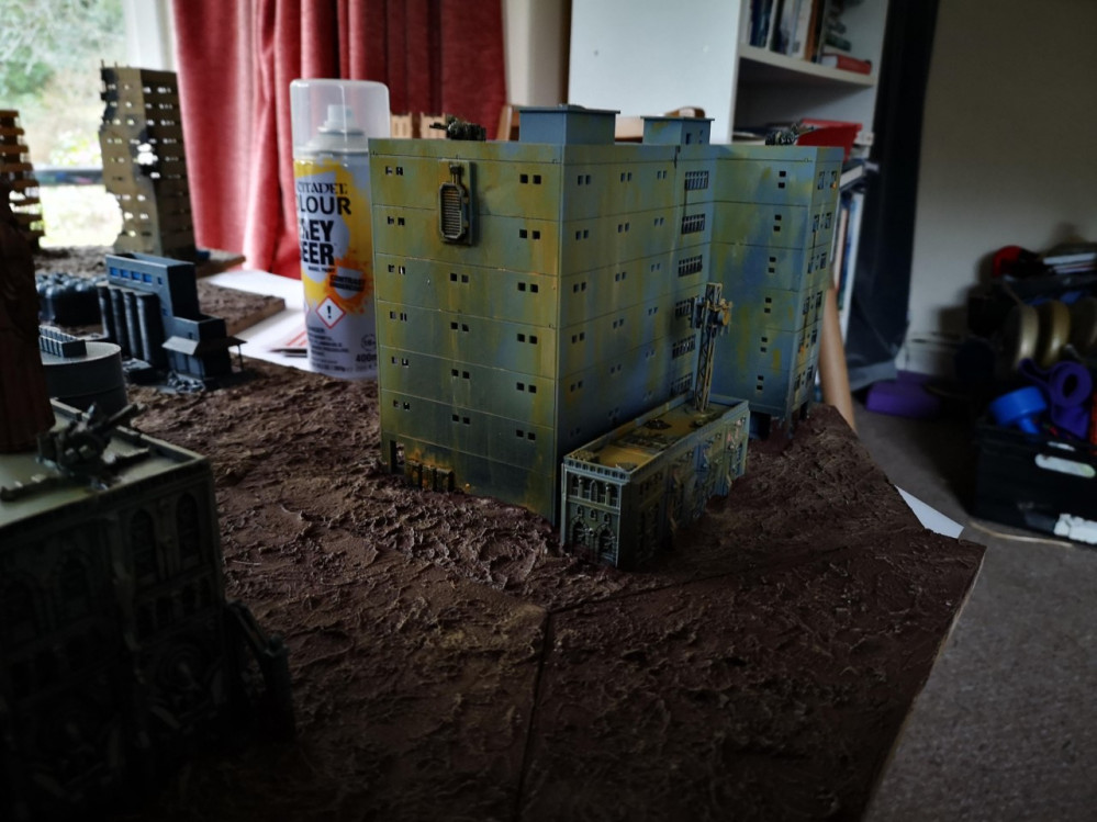 Spring Clean Hobby Challenge. Adeptus Titanicus world building (city scape and Titans)