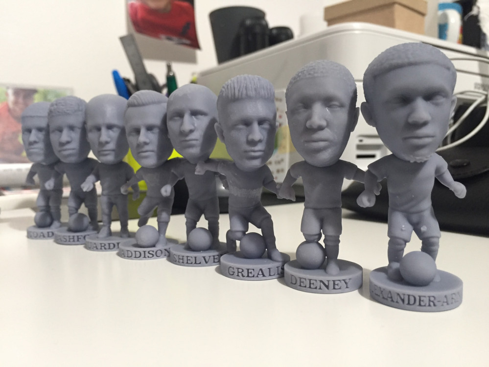 Painting 3D printed miniature football figures