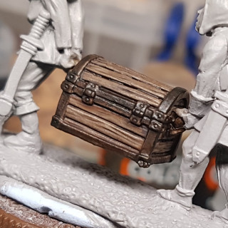 Painting Medieval Chest Bearers