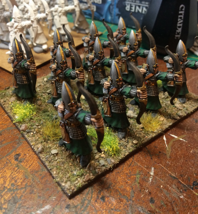 So i got in from a hard week of nightshifts and sat down to watch the guys hobby progress on XLBS. Thought to myself, i still need to varnish that regiment of archers i painted on my last days off, and its a nice dry day.