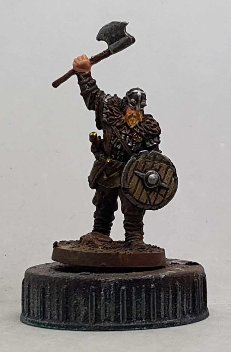 Iron: Base with P3 Pig Iron, wash with GW Nuln Oil and highlight with P3 Cold Steel.