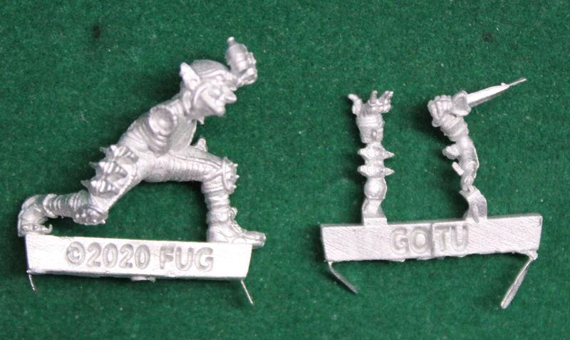 -5eb1b2b55d44f--5eb1b2b55d450Singe Goblin Metal Miniature.jpg