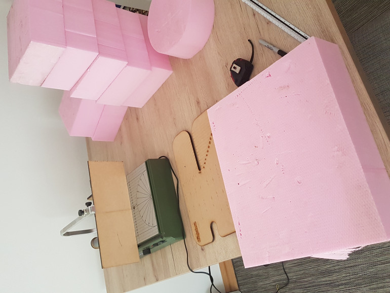 Different Layers of styrofoam were cut in cylindrical shapes using the Proxxon hot wire cutter and the circular cutting board from Shiftinglands.