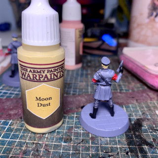 ‘Officers, to the mess!’