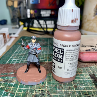 ‘Officers, to the mess!’